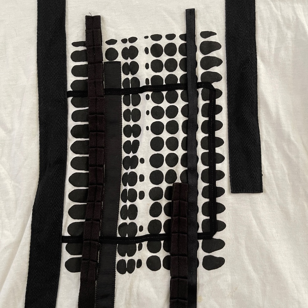 Y’s Yohji Yamamoto Japan Graphic Black White T-Shirt Top Sz 2 - Picture 4 of 4